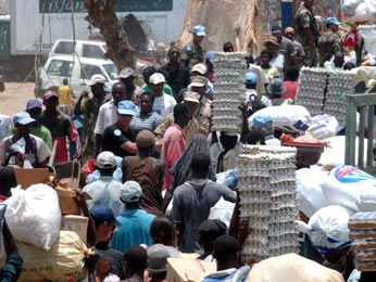 Haitianos En Mercado