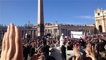 Papa Francisco Ante Multitud