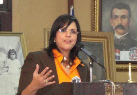 Minou Tavarez Mirabal