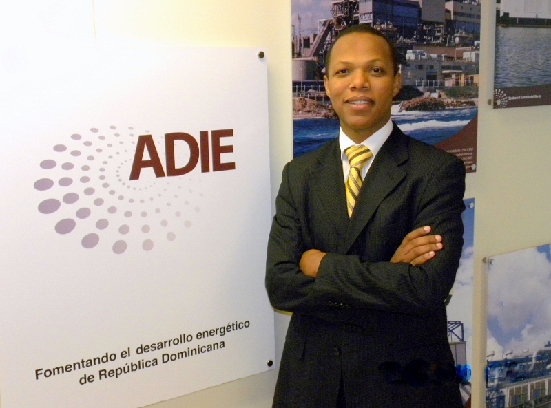 FOTO ADIE MILTON