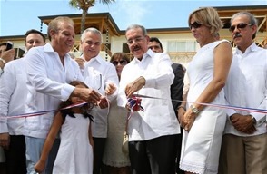 Medina Inaugura Proyecto En Puerto Plata