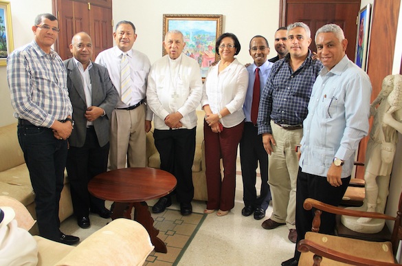 Encuentro Del Obispo De Santiago Con La Prensa
