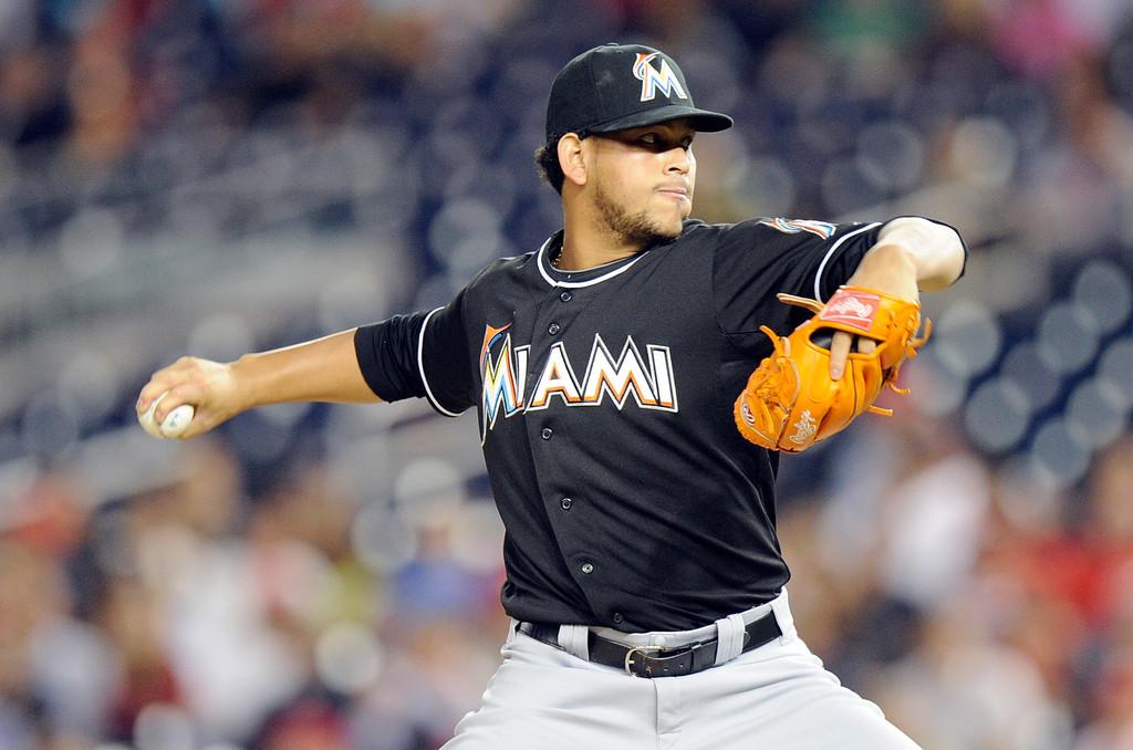 Venezolano Henderson Álvarez lanza un juego sin hits