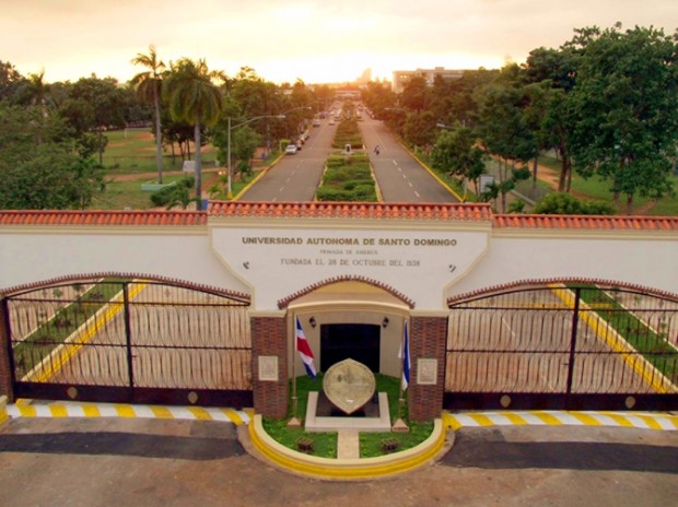 Suspenden Docencia Y Labores Administrativas En La UASD