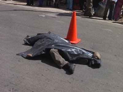 Muere hombre aplastado por un camión en la avenida San Martín