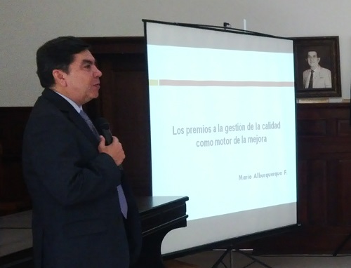 Foto Mario Alburquerque Habla En Seminario MAP