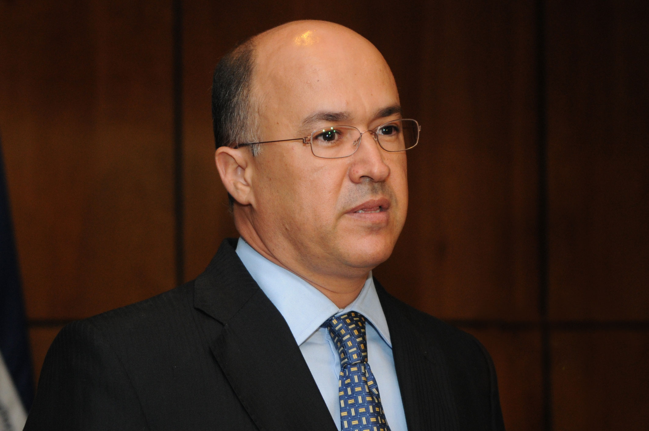 Procurador Domínguez Brito lanza cruzada para combatir ingesta de alcohol en menores de edad El procurador General de la República, Francisco Domínguez Brito, declaró este jueves en alerta permanente todo el sistema de Coordinación de Niños, Niñas y Adolescentes del Ministerio Público, cuyos miembros deberán trabajar de forma conjunta con los organismos del Estado llamados a velar por la protección menores en todo el país. Domínguez Brito calificó de 