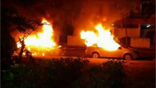 FOTO VEHICULOS ARDIENDO