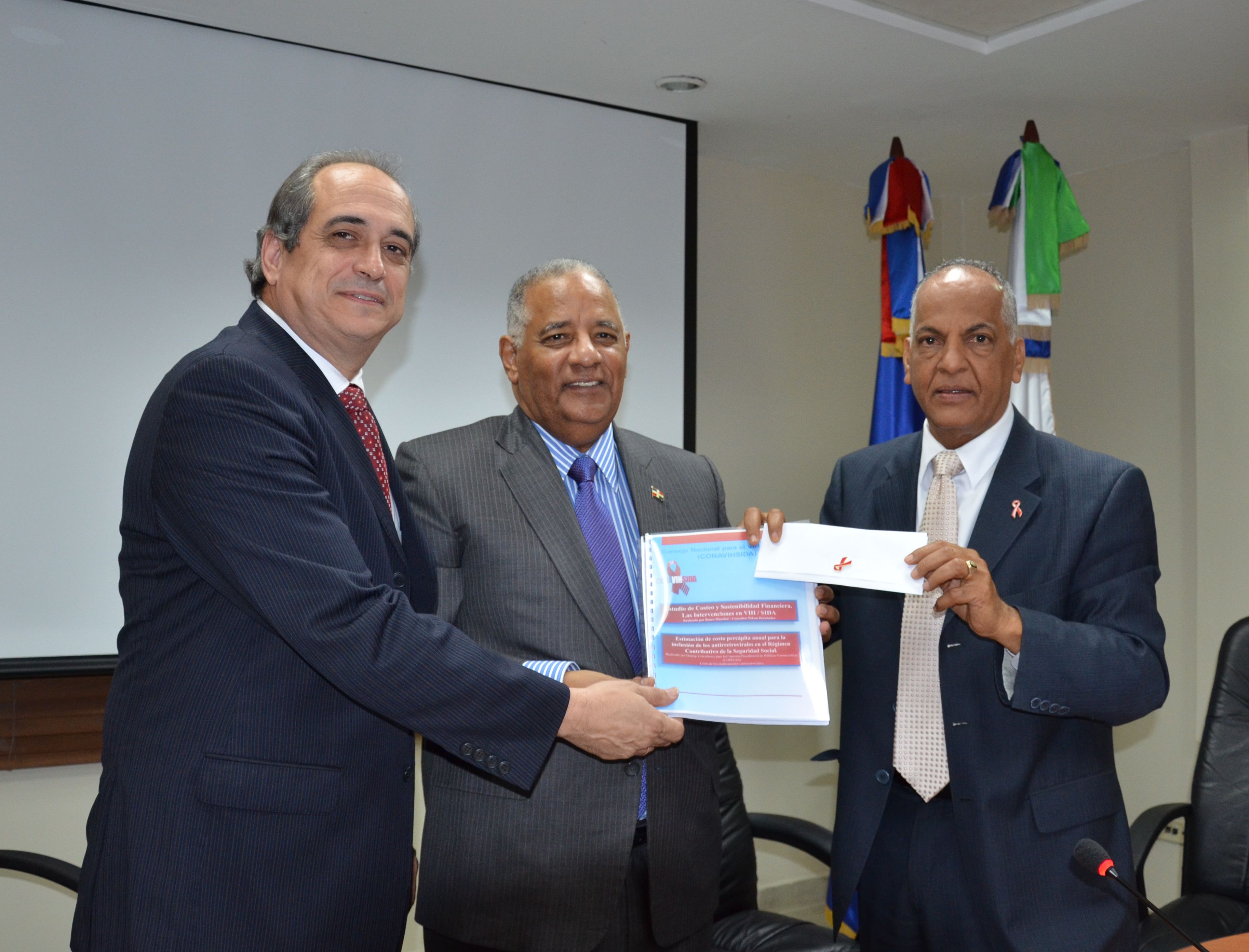 Conavhisida Entrega Informe Al GG. Jpg