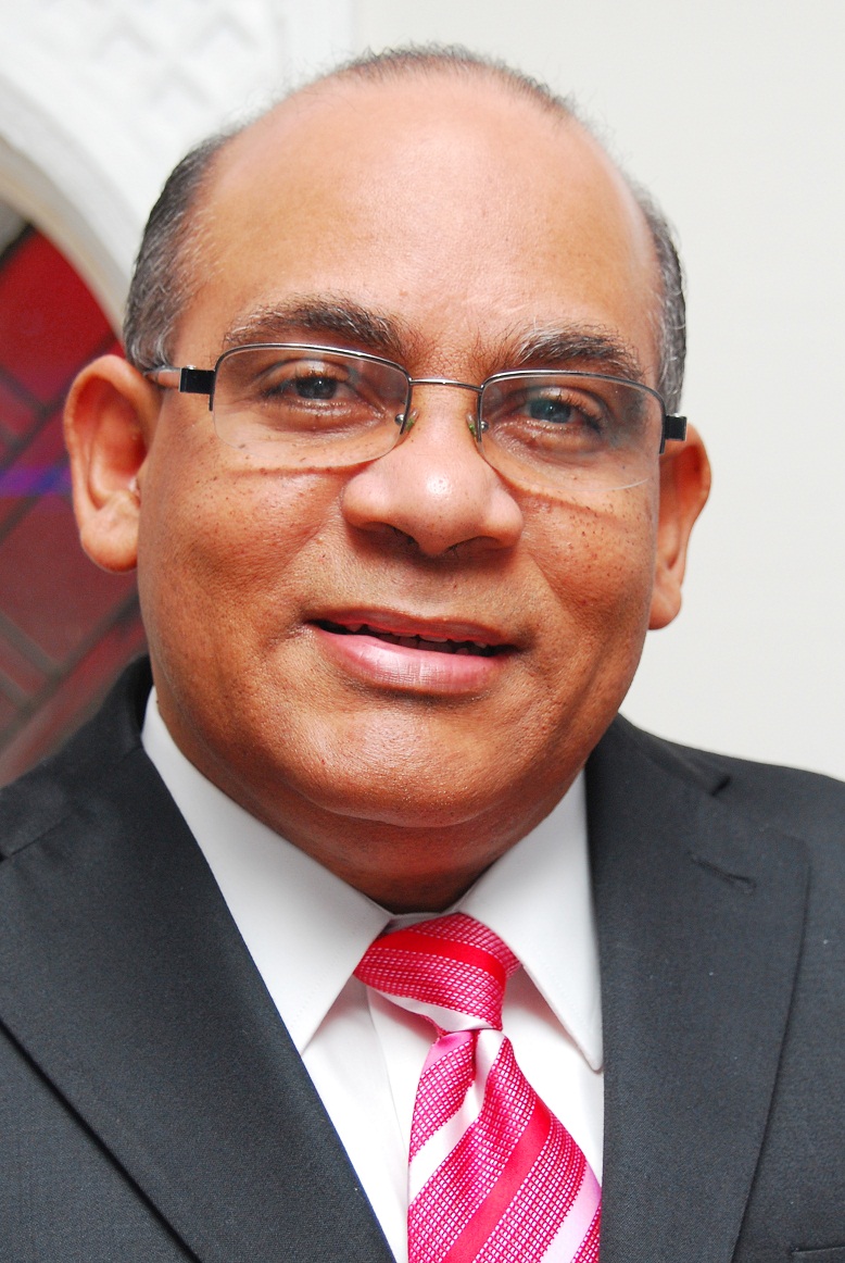 DR. GUILLERMO ALVAREZ DSC 1606