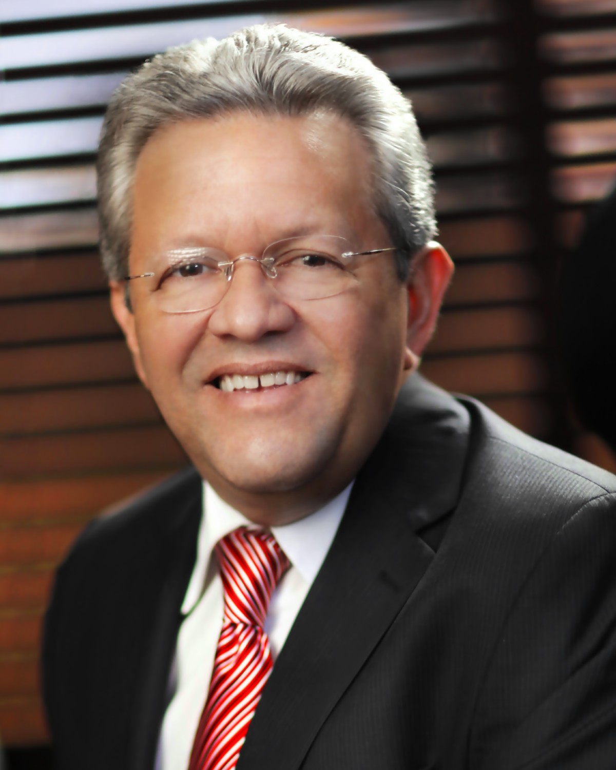 DrHumbertoSalazar