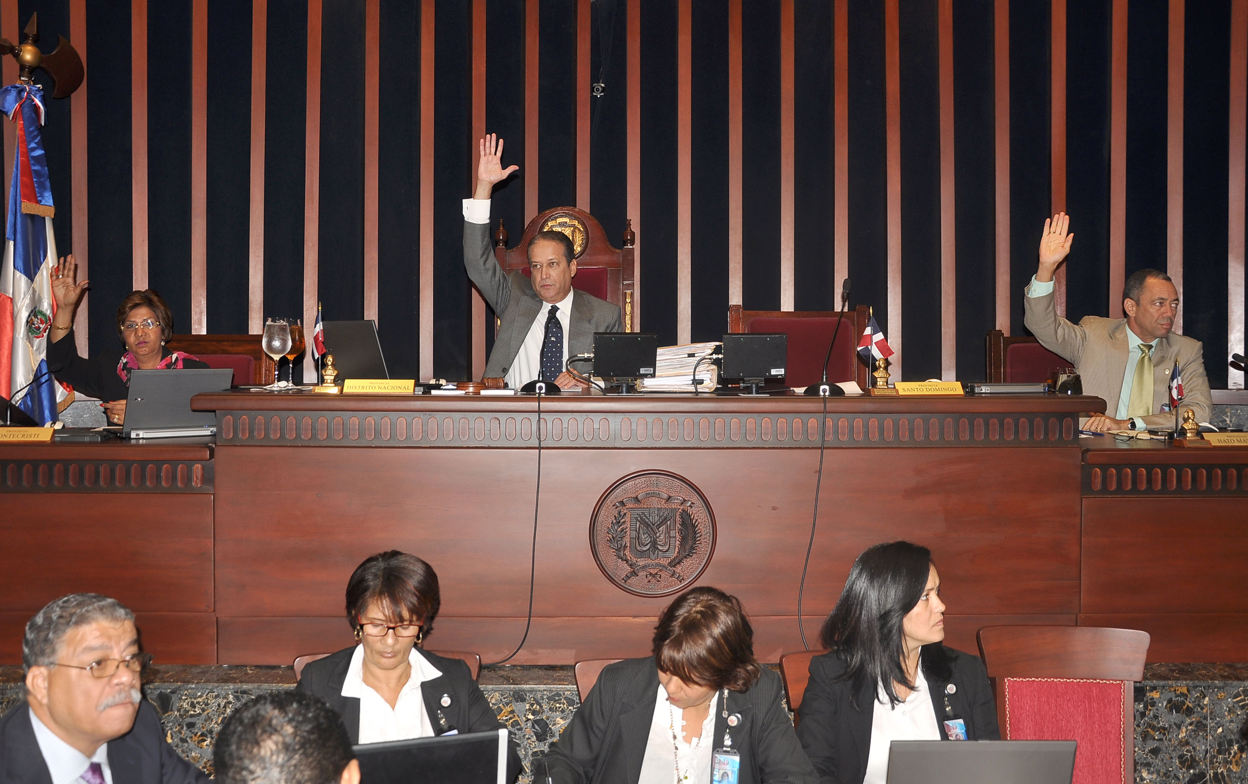 VFGHJASSFYSenado. Sesion Martes 6 12
