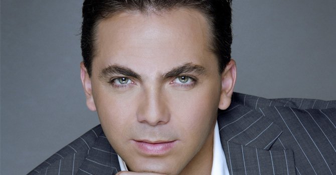 CRISTIAN CASTRO T670x470