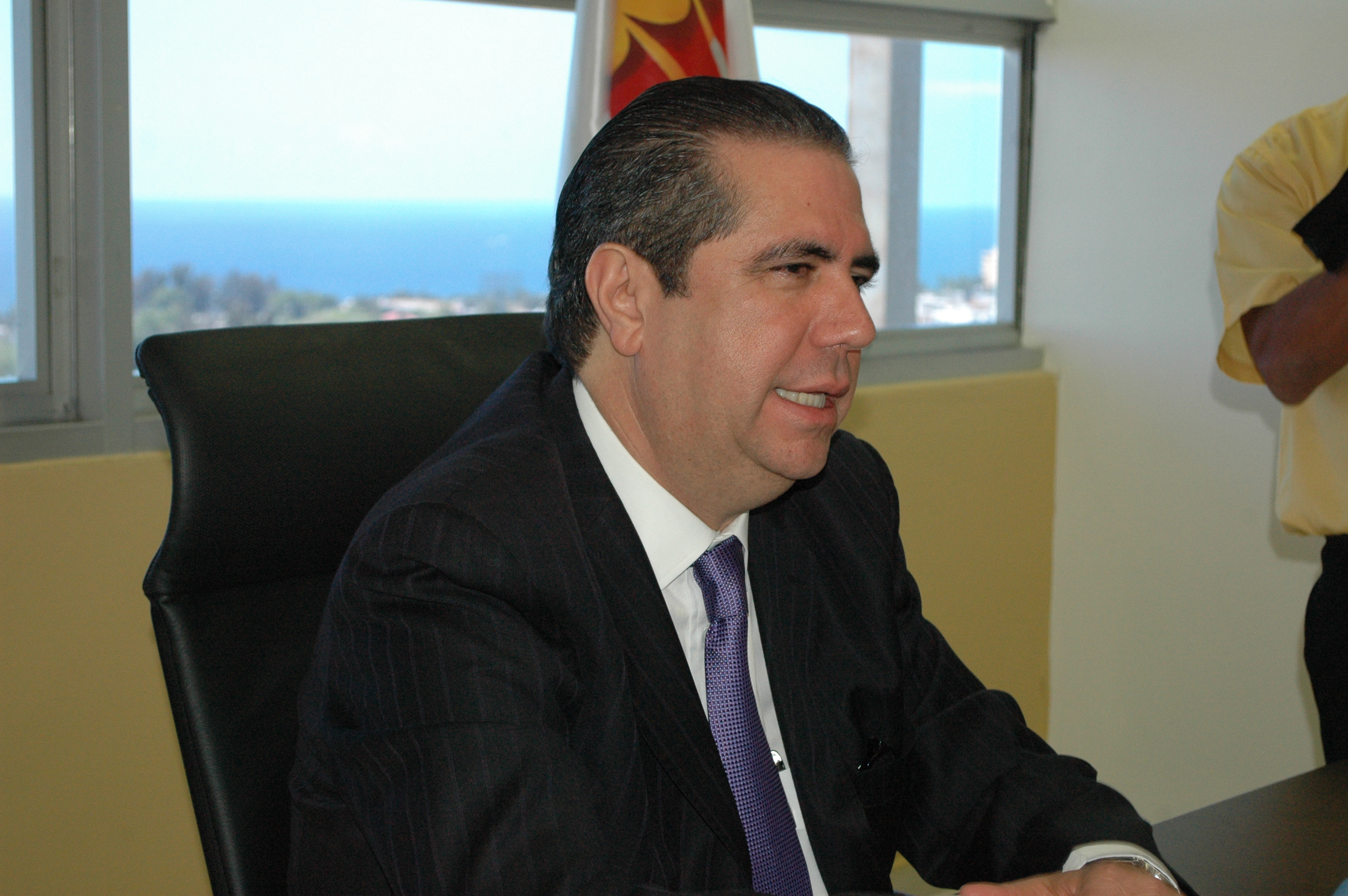 Lic. Francisco Javier Garcia Ministro De Turismo.