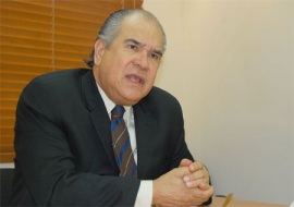 Infectólogo Ferris Iglesias ve remota la posibilidad de que el ébola entre a al país
