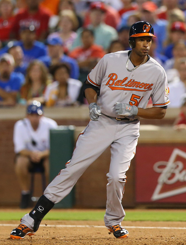Cubano Henry Urrutia jugará con las Águilas Cibaeñas
