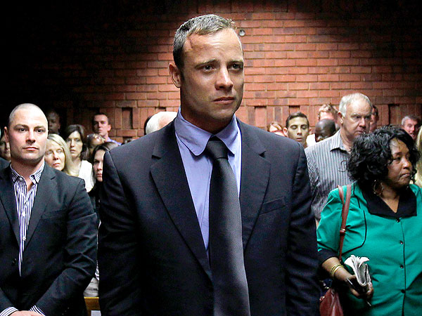 Jueza determina atleta Pistorius no puede ser condenado por asesinato de su novia