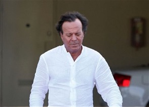 Julio I