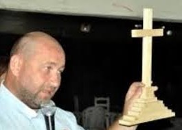 Sacerdote E1413988781366