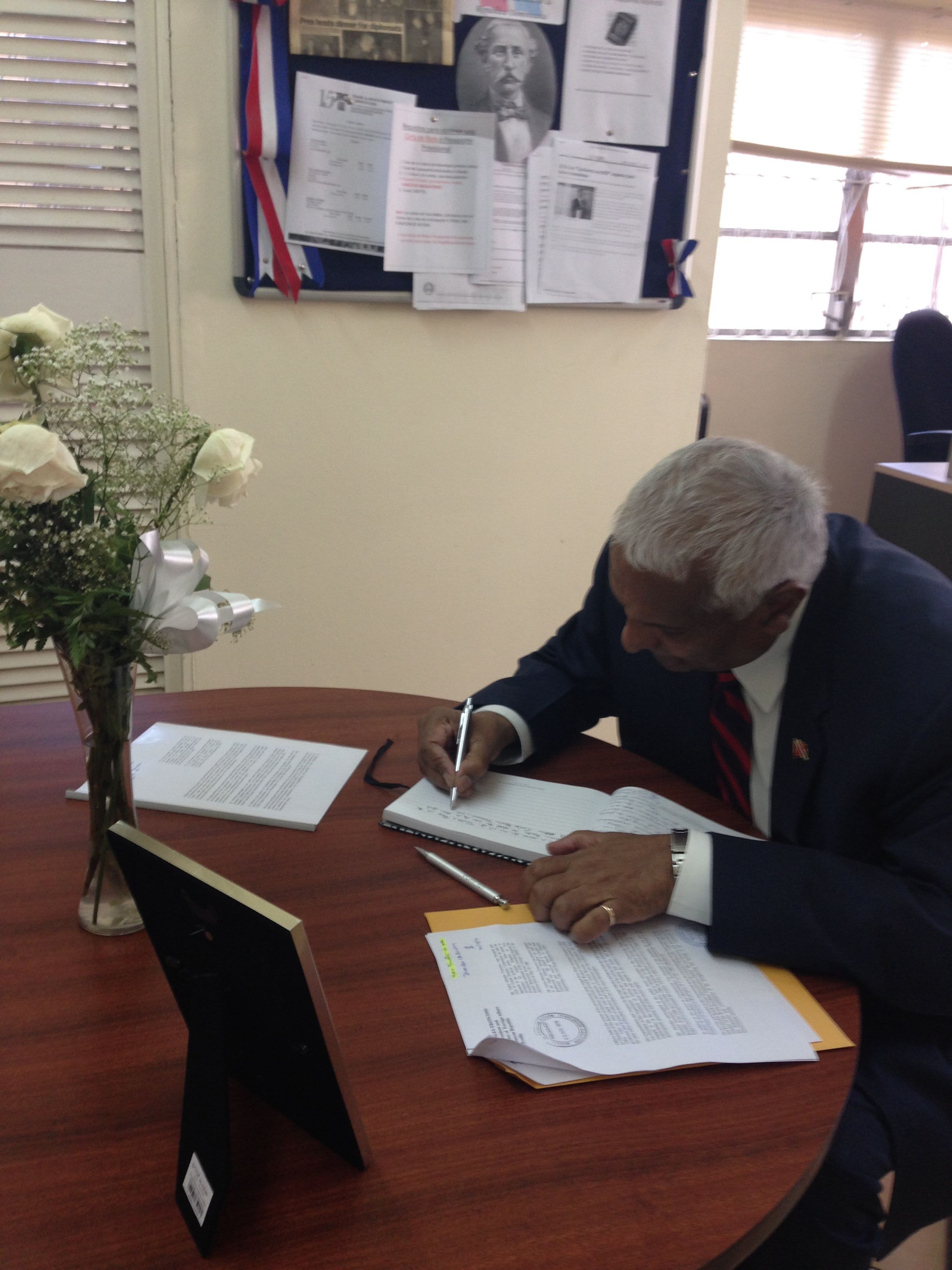 Dookeran Libro De Condolencias 2