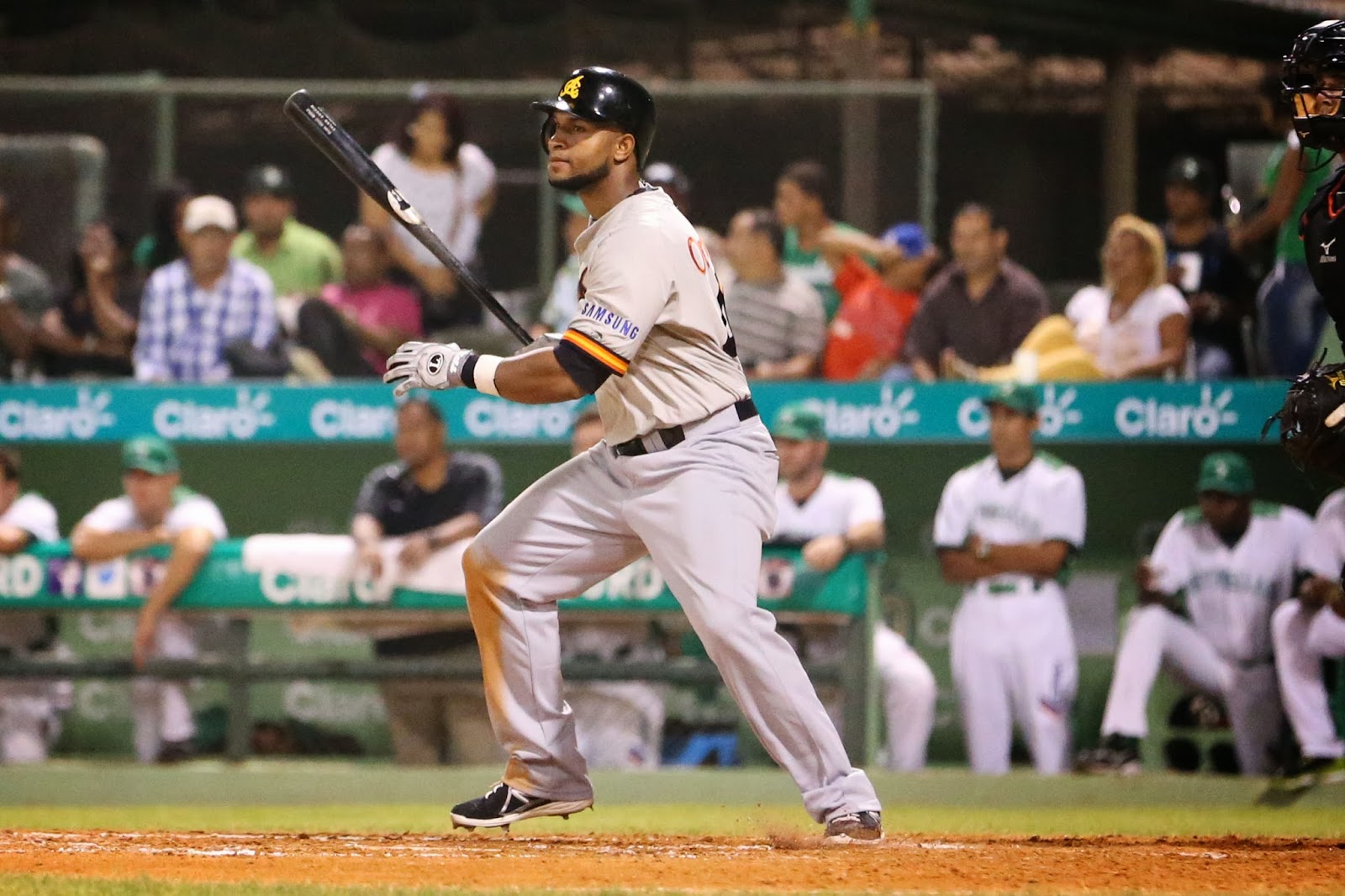 Zoilo Almonte firma con los Bravos de Atlanta