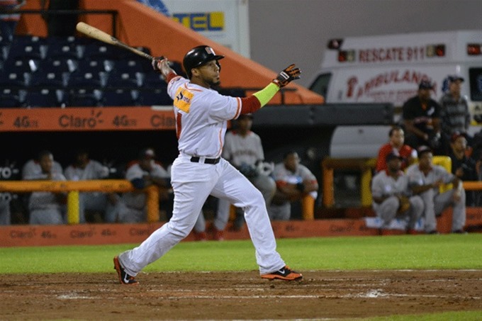 Leury decide con doble y los Gigantes consiguen sexto triunfo de manera seguida