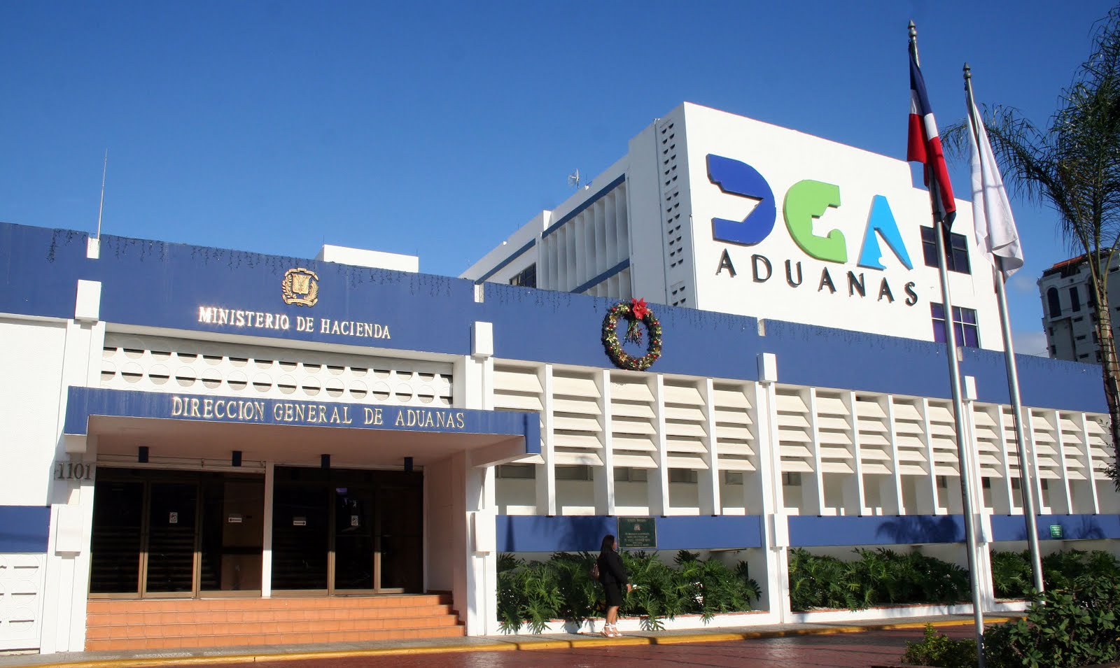 Aduanas pide a propietarios de mercancías traídas por couriers que reporten desapariciónAduanas pide a propietarios de mercancías traídas por couriers que reporten desaparición