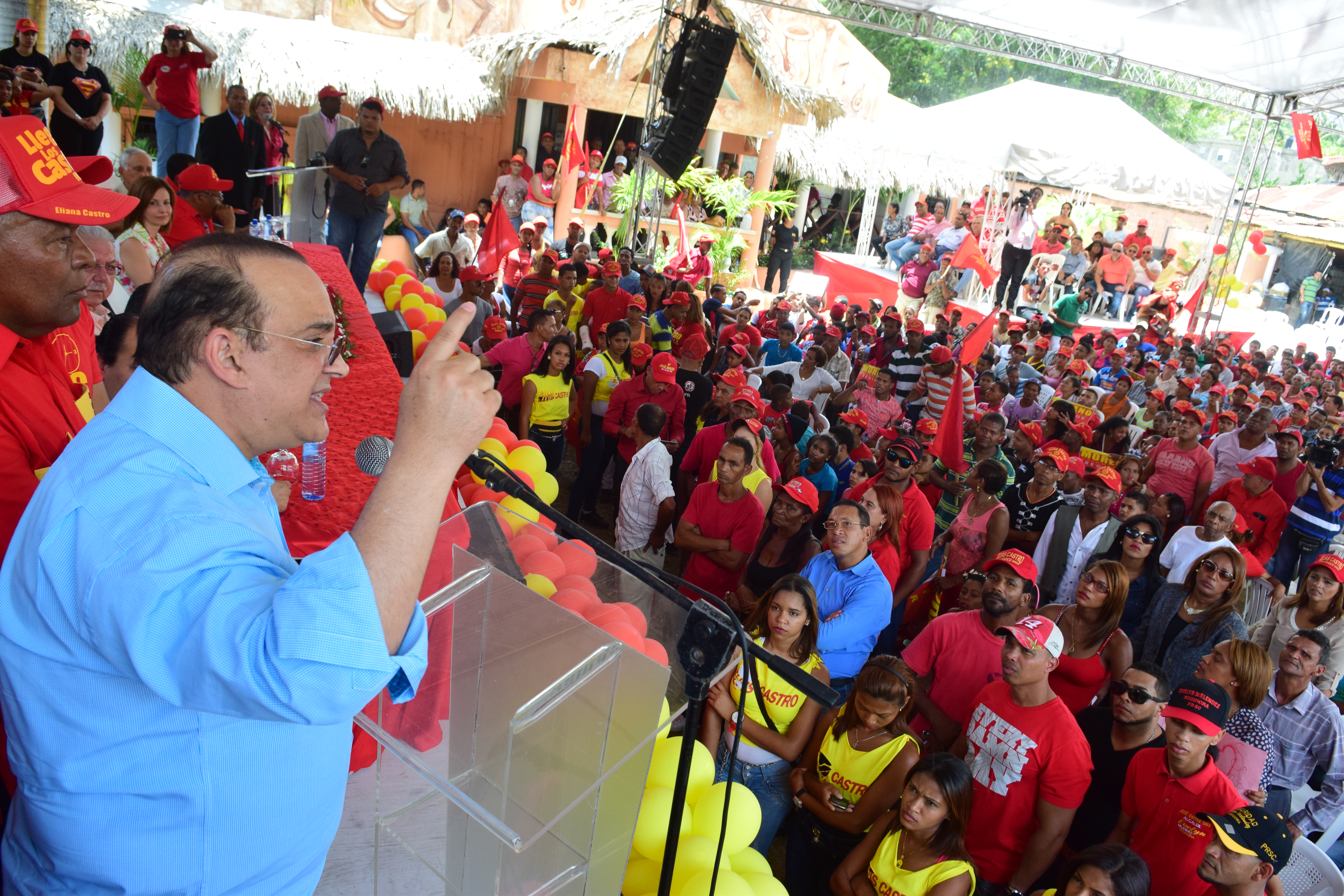 Foto. SANTIAGO. Quique Antun Habla En Un Acto En Esta Ciudad.