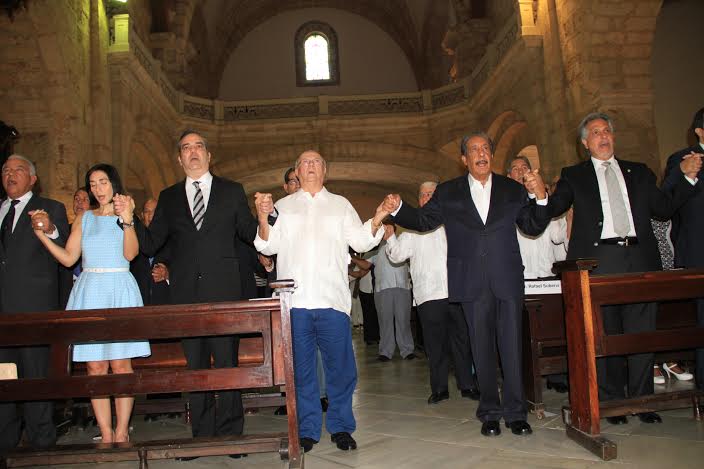 LIDERES DE LAS MANOS EN LA IGLESIA