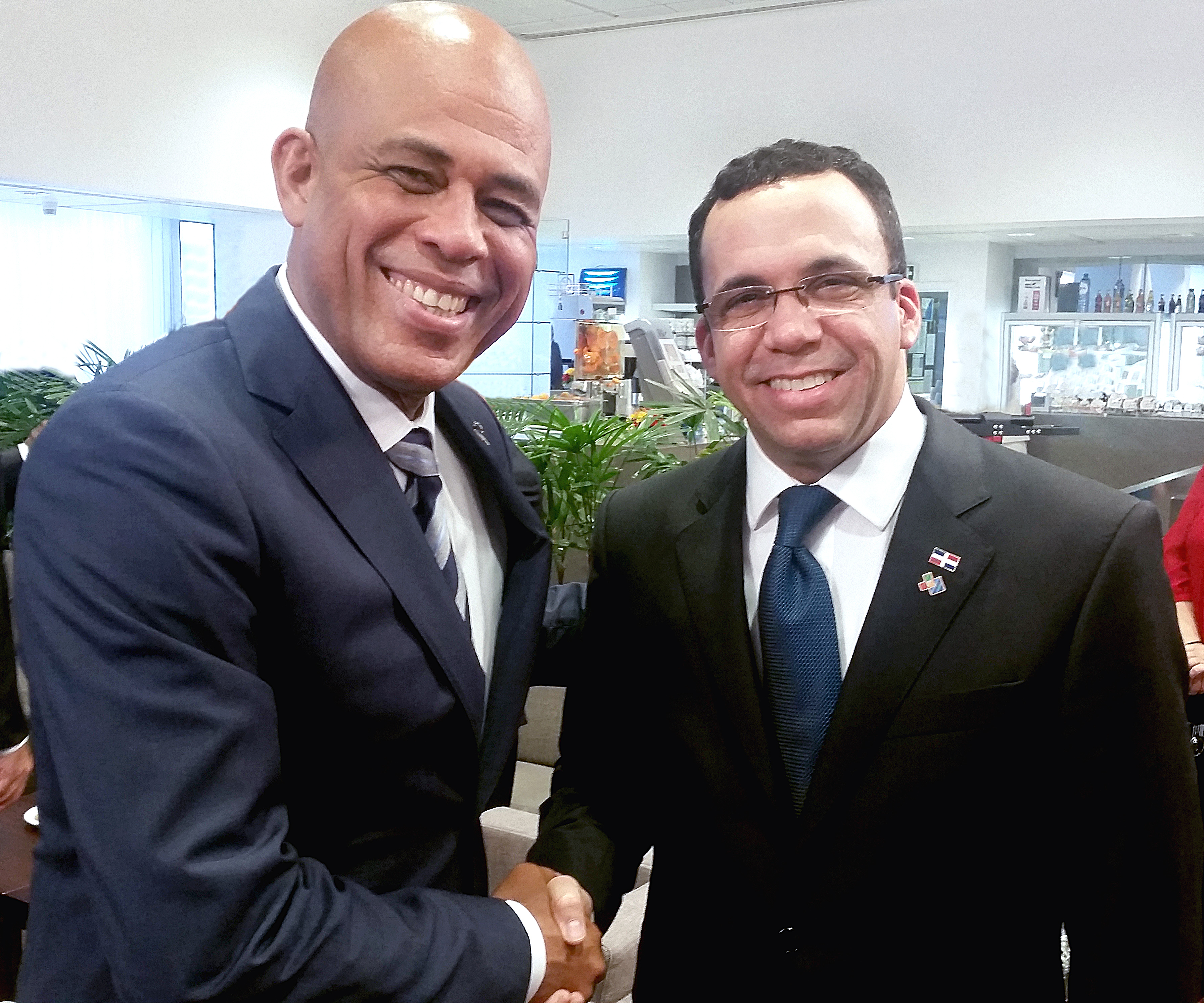 Michel Martelly Y El Canciller Navarro 