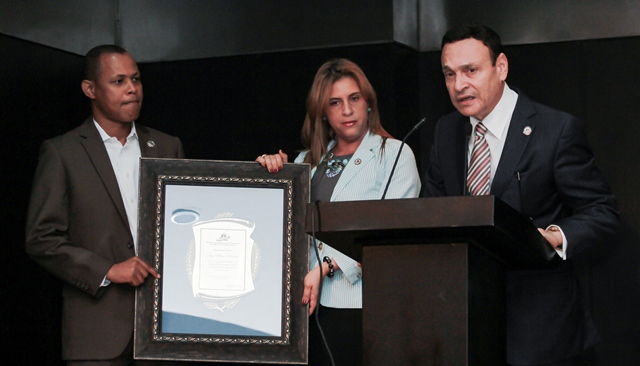 Entrega Placa A Morrison