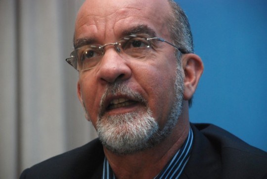 Daniel Pou