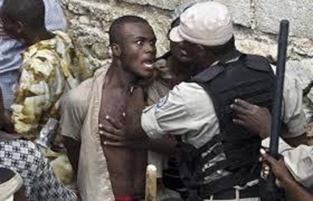 Haitianos PROTESTA