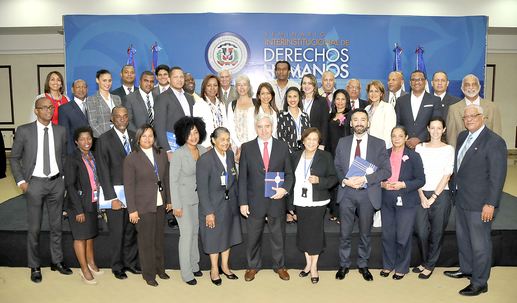 CLAUSURAN SEMINARIO