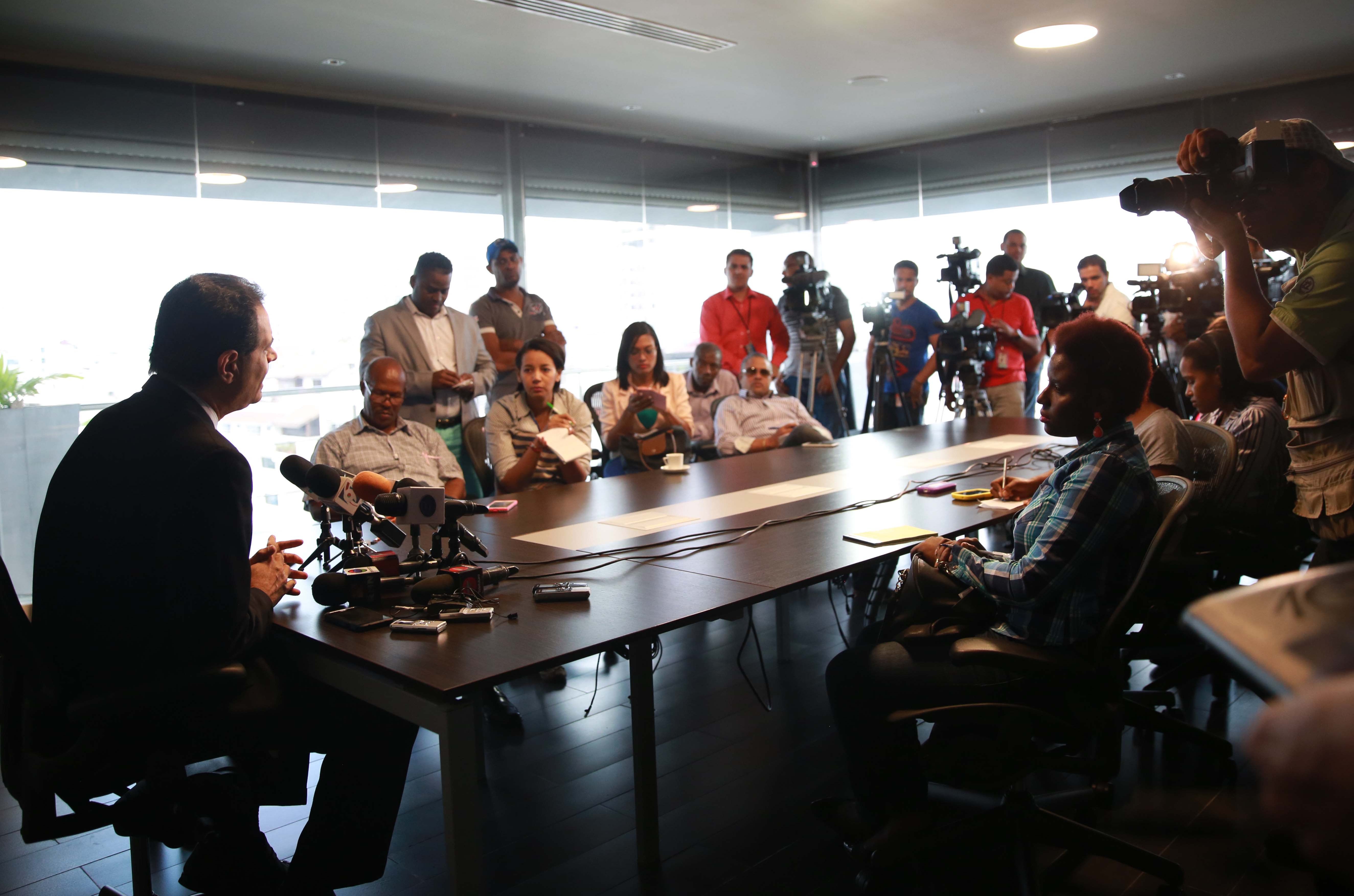 Vista De La Rueda De Prensa