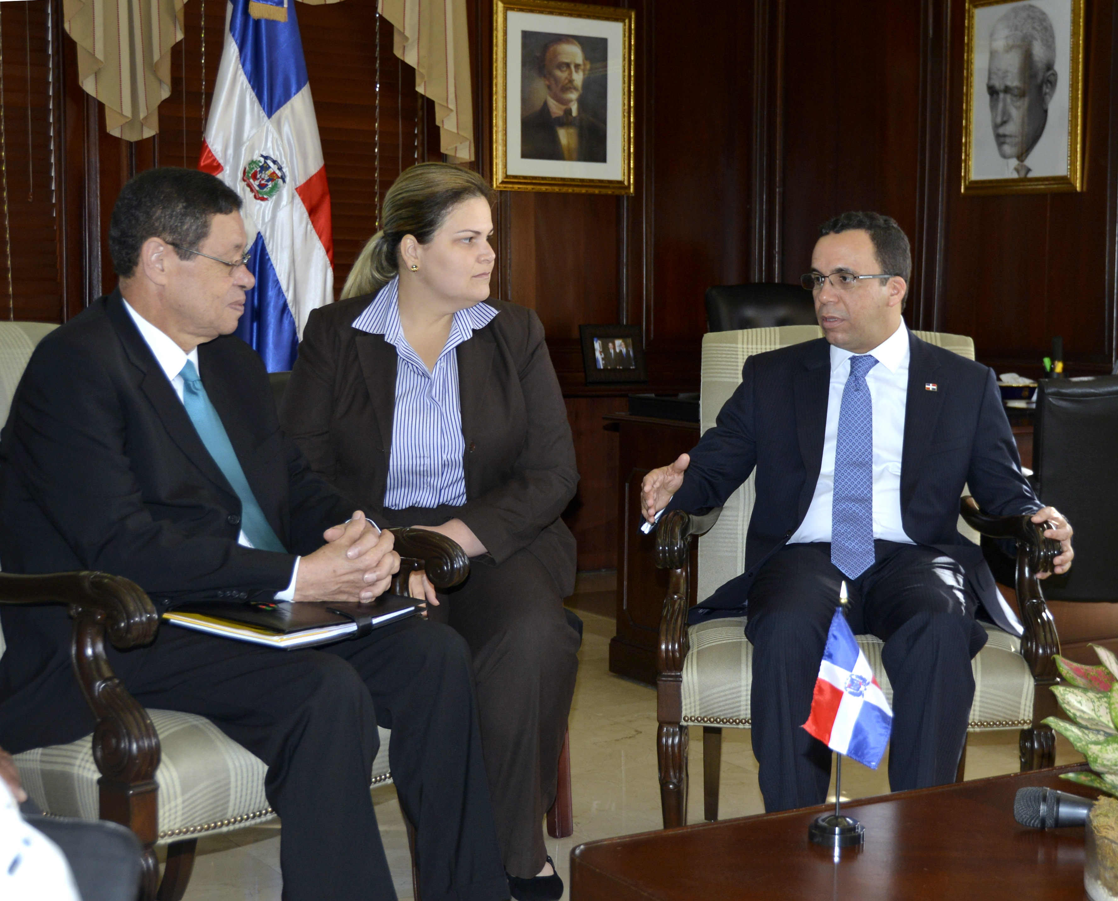 NAVARRO VICEMINISTRO SUDAFRICA