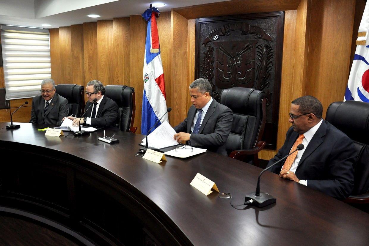 Foto Principal Del Acuerdo DGII Y La CCRD