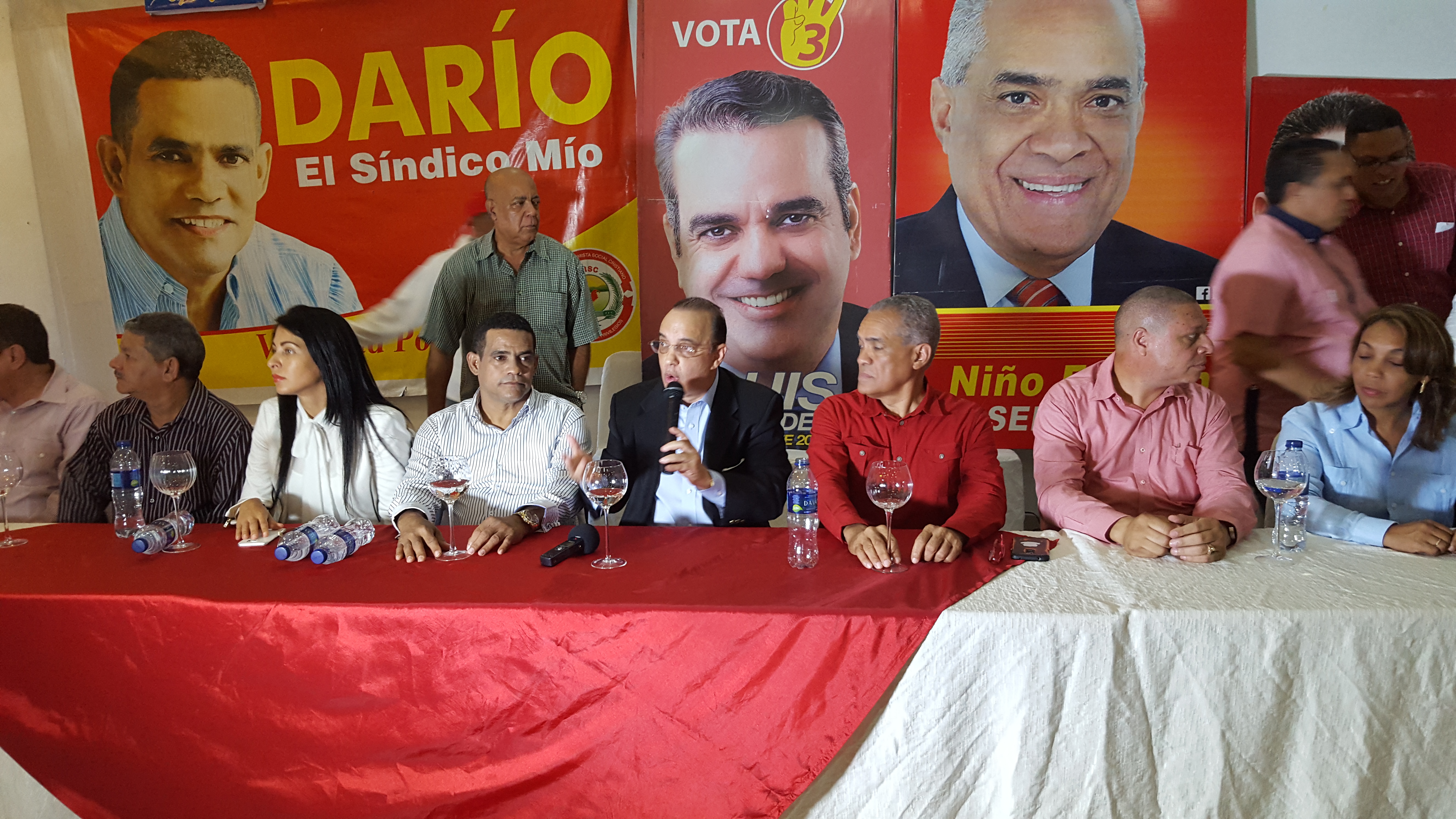 FOTO El Ingeniero Quique Antun Habla En La Rueda De Prensa