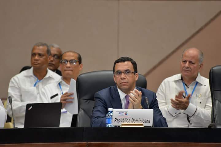 NAVARRO CUMBRE AEC MAR CARIBE