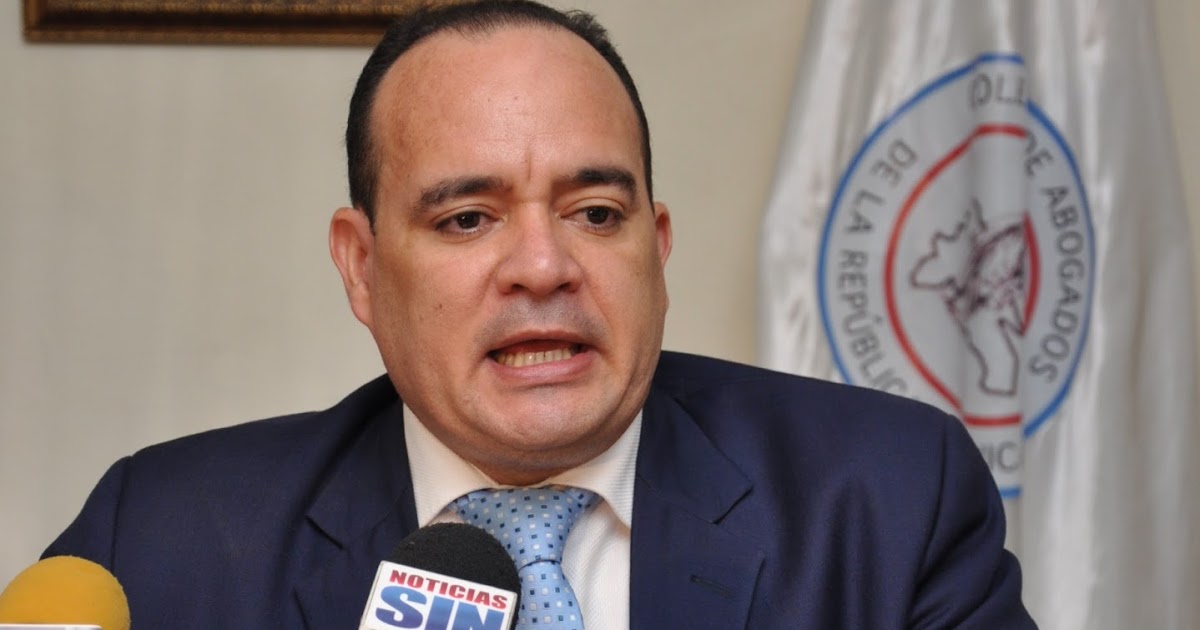 LIC MIGUEL SURUN HERNANDEZ PTE. COLEGIO DE ABOGADOS
