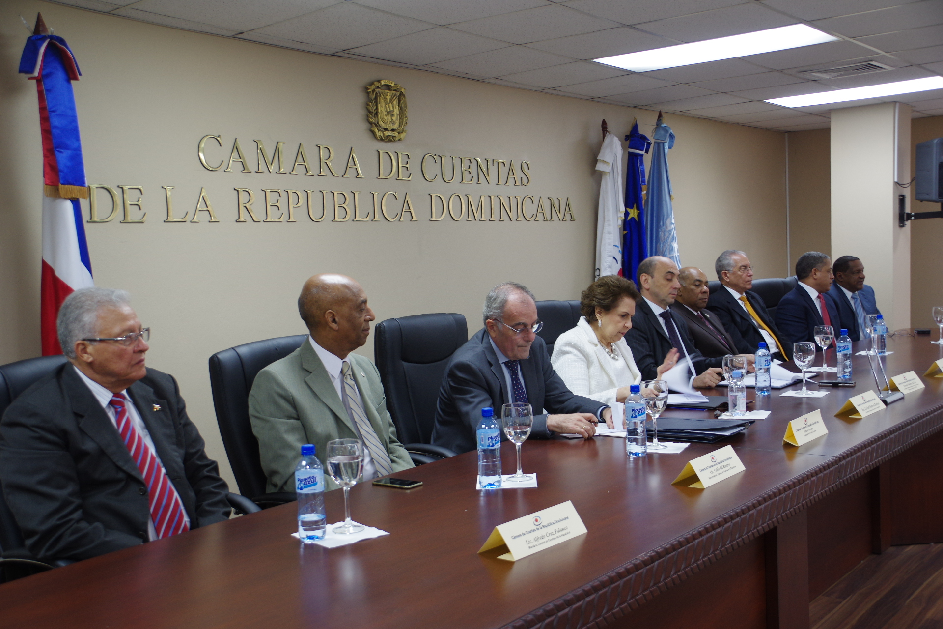 Foto Firma Del Acuerdo Entre La Camara De Cuentas Y El PNUD Este Lunes En La Sede Principal De La Institucion Fiscalizadora De Los Recursos Publicos