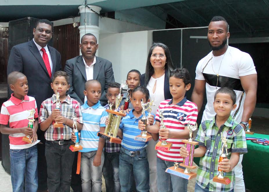 PREMIACION LUISITO MERCEDES.......MINISTRA