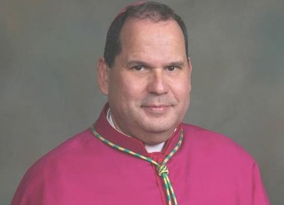 Agreden Obispo En NJ