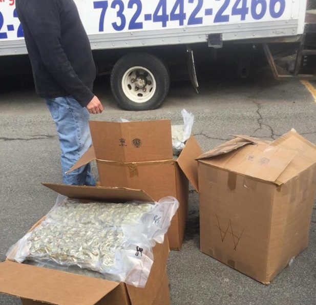Arrestan Dominicanos En Alto Manhattan Por Drogas
