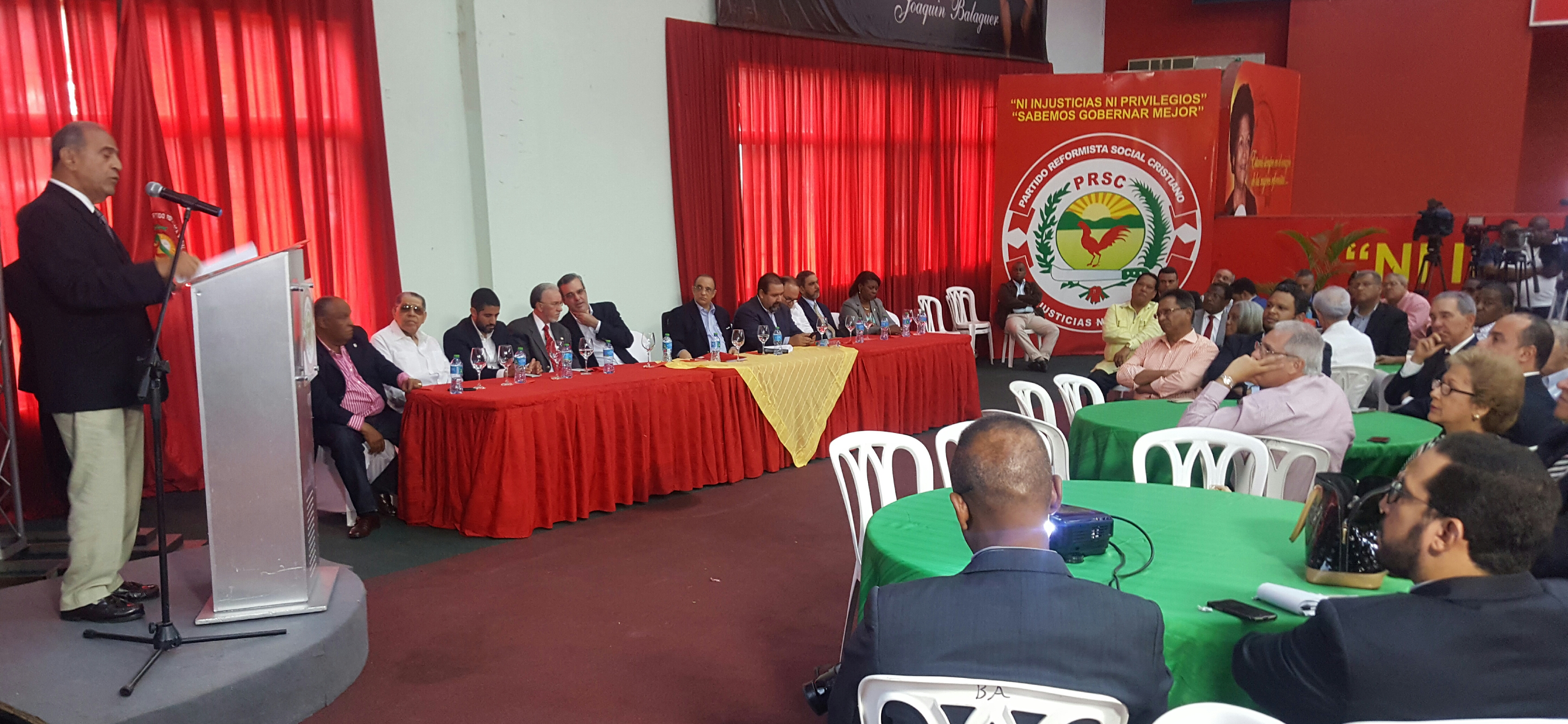 Foto Guillermo Caram Habla En El Acto En La Sede Del PRSC