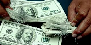 DOLARES