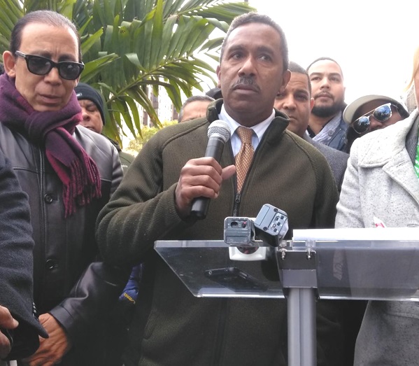 Acusa Alcalde Y Concejal Dominicano Negocios Alto Manhattan No Funcionen