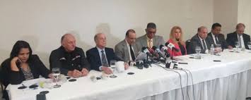 FOTO OPOSITOR