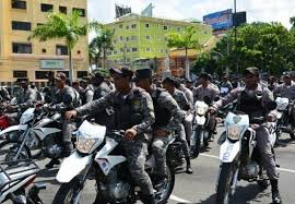 POLICIAS