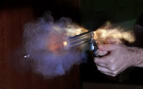 REVOLVER 